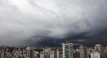 Céu permanece nublado e pode garoar em São Paulo – Metro World News Brasil