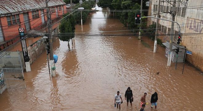 Chuva eleva em 310% número de mortes em São Paulo