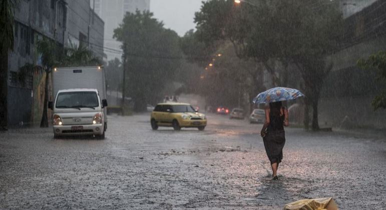 Setembro foi o quarto mês mais chuvoso na capital paulista desde 1995, segundo CGE