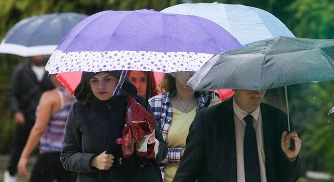 Chuva deixa regiões de SP em estado de atenção nesta quarta-feira