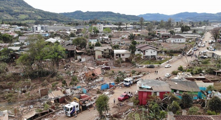 Ciclone destruiu localidades no vale do rio Taquari, na região da Serra Gaúcha
