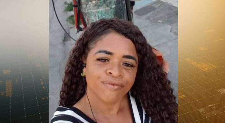 O Cidade Alerta analisou a morte misteriosa da empregada doméstica Dallen Silva Martins Rosa, de 40 anos. Ela foi atingida por um tiro que, supostamente, teria sido disparado por uma criança de 5 anos. Essa é a versão que o pai da criança contou, mas não convenceu a família da vítima, que pede por justiça; entenda