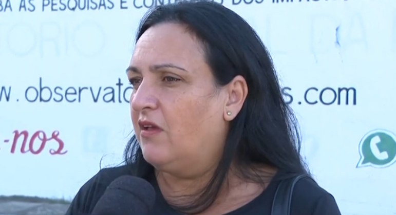 Uma nova prova será essencial
para o andamento das investigações: os celulares das meninas. Pouco antes do sumiço, a mãe descobriu que as filhas estavam namorando. No entanto, não
era algo comum