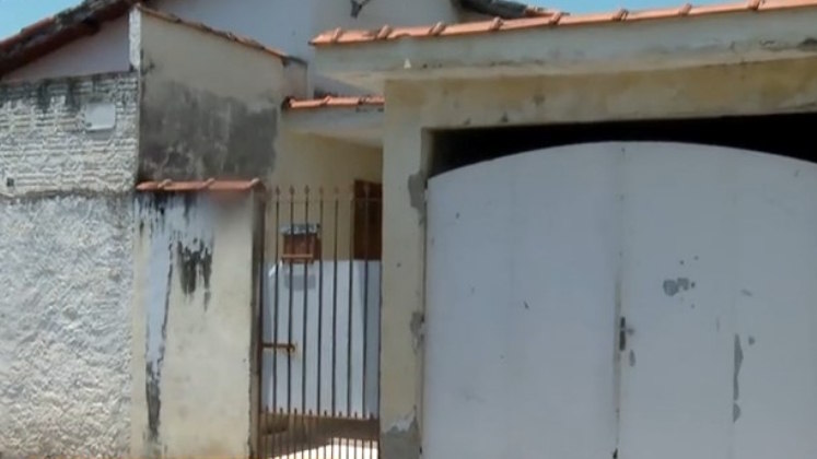 Sabendo da intenção da ex, João Paulo planejou uma emboscada. Ele a atraiu para a casa do pai dele, alegando uma reunião com a família