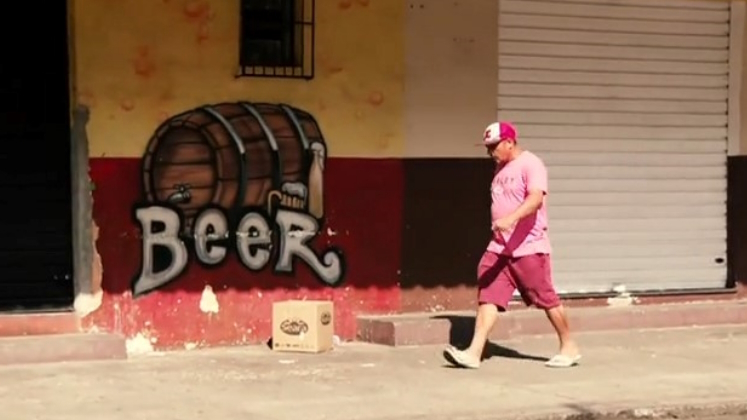 Quem socorreu Júlio foi o próprio irmão, Edson Ferreira, que estava em um bar próximo ao local. 