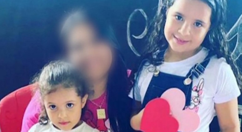 Até o dia anterior do crime, a
família vivia bem na casa em que moravam, apesar das desconfianças de traição,
e chegaram a almoçar juntos antes de as meninas irem para escola. O pai se ofereceu
para buscar as crianças e cometeu o delito logo após retirá-las da instituição 
