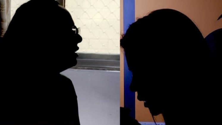 Três pessoas o denunciaram, mas a estimativa é que haja dezenas de vítimas. Duas dessas mulheres contaram com detalhes o sofrimento que o suspeito causou na vida delas