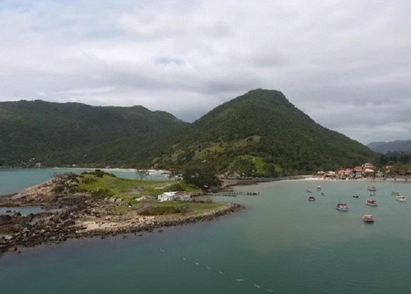 Cidade considerada pelo público como uma das mais bonitas: Florianópolis - Estado: Santa Catarina - Destaques: paisagem e praias 