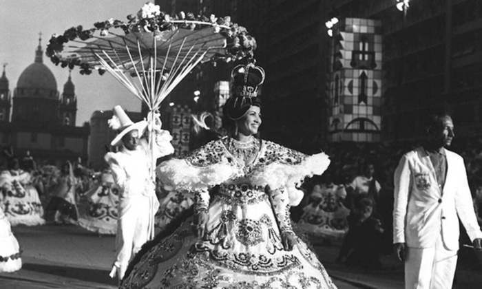 Cidade Maravilhosa- Uma bela homenagem de André Filho ao Rio de Janeiro, interpretada por Aurora Miranda, irmã de Carmen Miranda, a canção, composta na década de 30, é praticamente um hino para os cariocas.