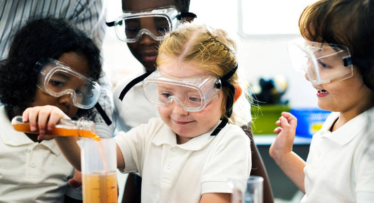 Evento da USP explica a carreira de cientista a meninas – Notícias