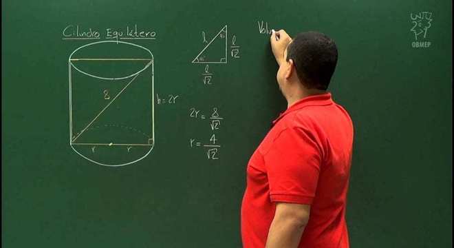 Cilindro, o que é? Definição, cilindro reto e oblíquo, volume e fórmulas