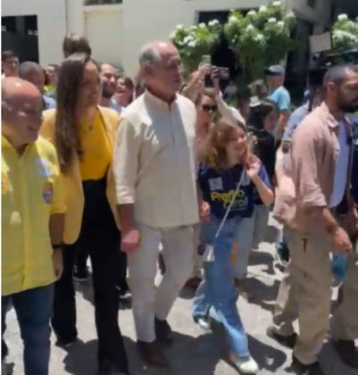 Ciro Gomes, candidato à Presidência pelo PDT, pouco antes de votar, em Fortaleza