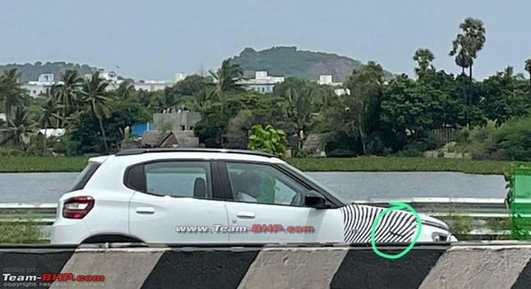 Abastecimento da bateria fica na dianteira do veículo