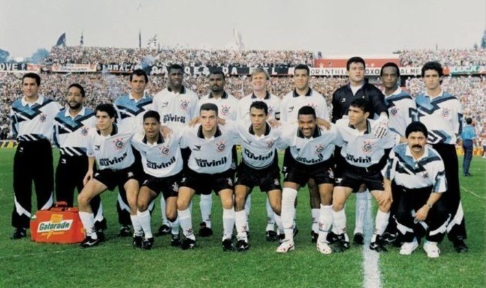 De lá para cá, Corinthians e Palmeiras se encontraram mais três vezes e só deu Corinthians, todas pelo Campeonato Paulista. A primeira da sequência foi em 1995: após empate por 1 a 1 na ida, o Alvinegro aplicou 2 a 1 no placar, com gols de Marcelinho Carioca e Elivélton, na prorrogação