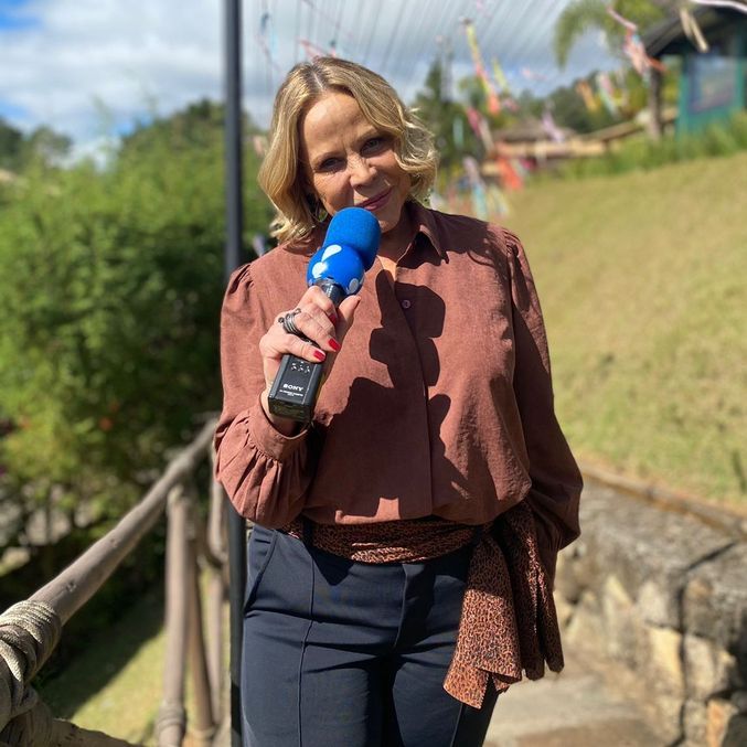 Claudete Troiano, apresentadora do Vou Te Contar, na Rede TV! 