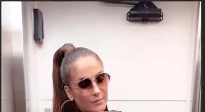 claudia leitte cobra gravidez