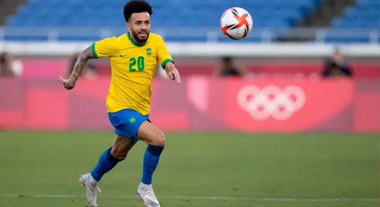 CLAUDINHO - Embora tenha oscilado na Olimpíada, foi decisivo ao fazer jogada do primeiro gol. O recém-contratado meia do Zenit foi bastante elogiado por Tite neste ano.