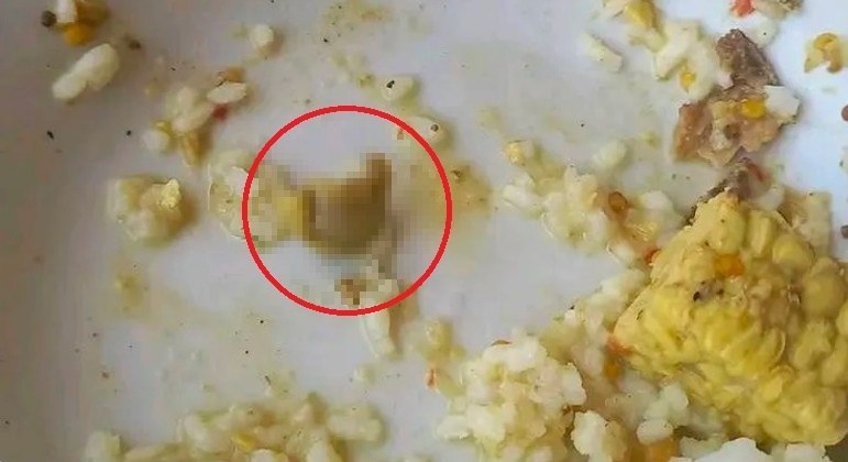 Cliente registrou pedaço de polegar com unha em sopa servida por restaurante