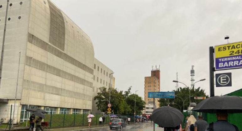 Dia chuvoso na região da Barra Funda, na zona oeste de São Paulo