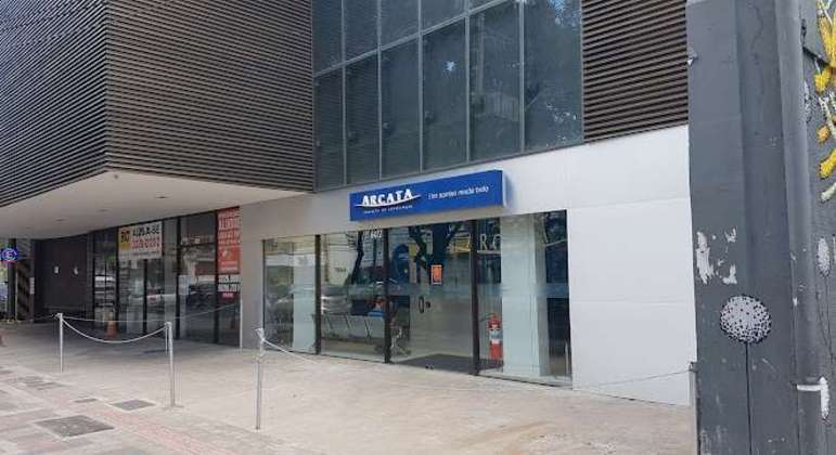 Clínica odontológica fecha as portas e dá prejuízo a clientes em Belo Horizo