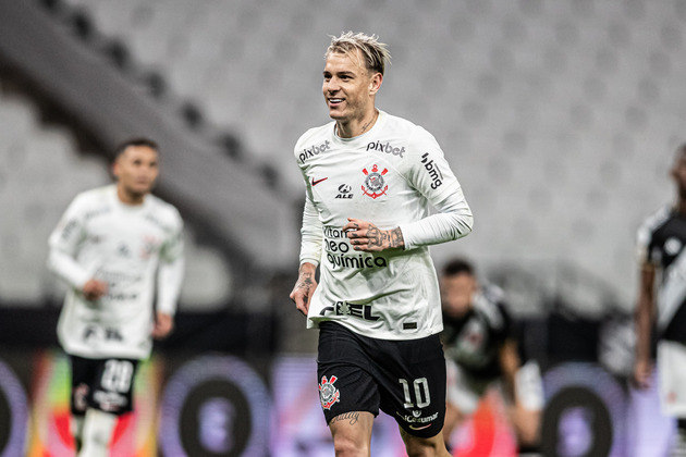 CorinthiansQuanto arrecadou: 29,3 milhões de euros (R$ 156,2 milhões na conversão)Principais saídas: Murillo (Nottingham Forest/Inglaterra); Róger Guedes (Al-Rayyan/Qatar); Adson (Nantes/França)
