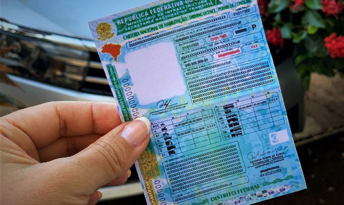 O Superior Tribunal de Justiça (STJ) confirmou a regra do Código de Trânsito Brasileiro (CTB) que exige a comprovação de exame toxicológico negativo para obtenção e renovação das categorias  C, D e E  da Carteira Nacional de Habilitação (CNH)