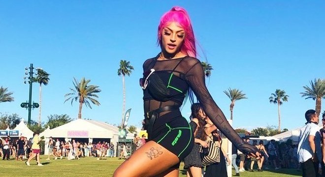 Pabllo Vittar Desmente Namoro Com Compositor Sou Quenga Entretenimento R7 Musica