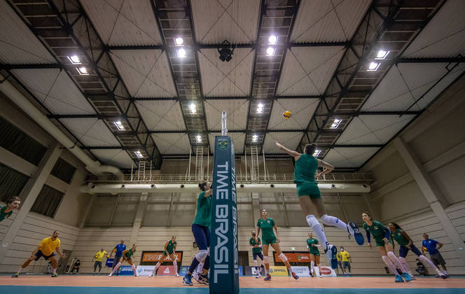 Favorita Ao Ouro Selecao Feminina De Volei Treina No Japao Fotos R7 Olimpiadas