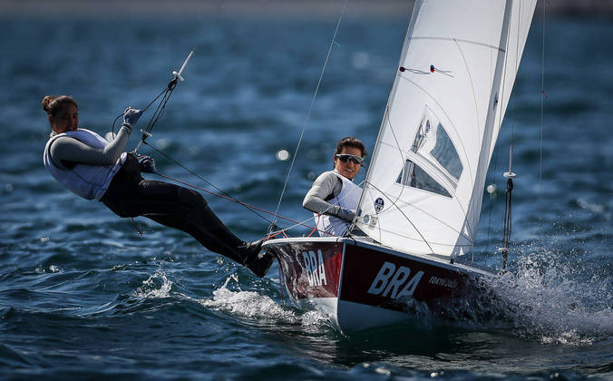 22.07.2021 - Jogos Olímpicos Tóquio 2020 - Treino da equipe olímpica feminina de vela, categoria 470W com as atletas Fernanda Oliveira e Ana Barbachan na Enoshima Yacht Harbour em Tóquio. Foto: Jonne Roriz/COB