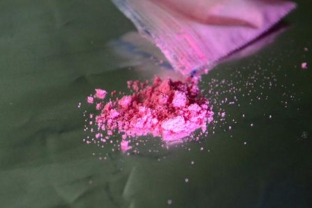 Cocaína rosa: conheça os efeitos do pó rosa - Hospital Santa Mônica