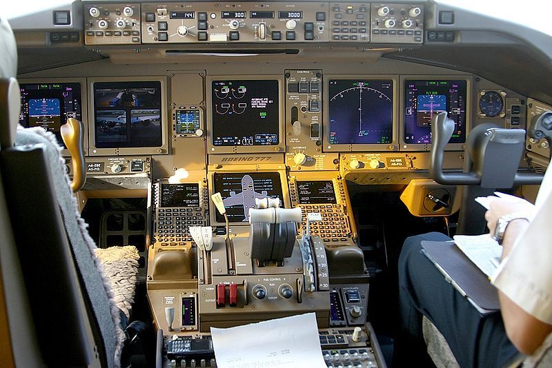 Cockpit do Boeing 777-300ER