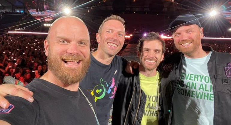 Coldplay não vai mais se apresentar no Brasil em 2022