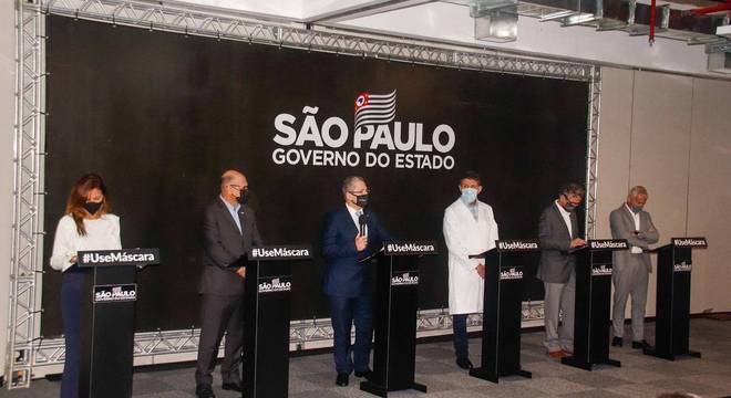 Secretário de Saúde e Diretor do Butantan anunciam fase final da CoronaVac