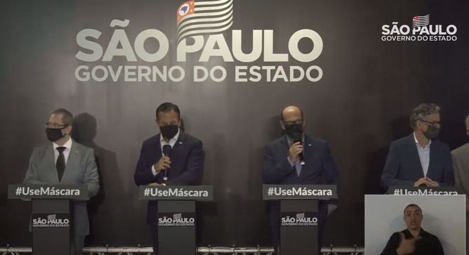 Doria anuncia chegada da 1º dose da vacina Coronavac a São Paulo