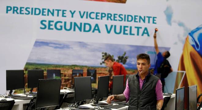 Sessão eleitoral que será usada no segundo turno da disputa presidencial na Colômbia