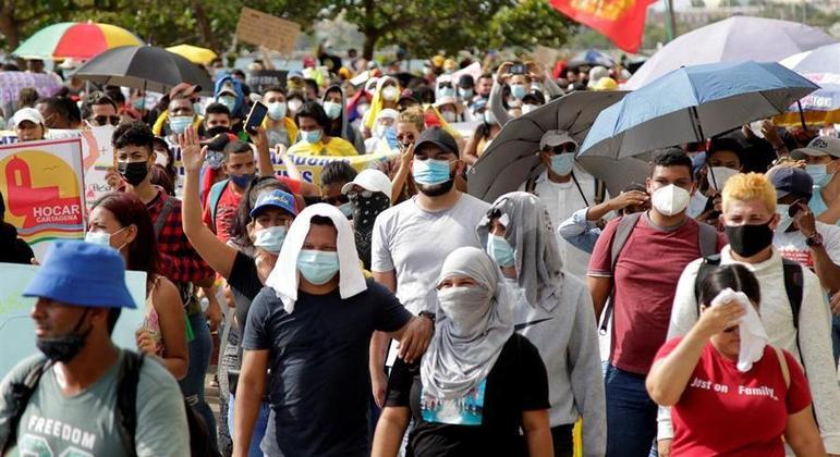 Colombianos protestam contra o governo há mais de 11 dias em todo o país
