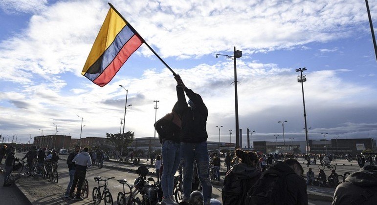 Colômbia sofre com ataques às forças armadas do país por parte de grupos armados