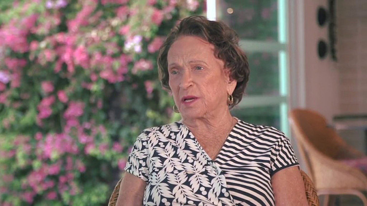 Com 89 anos, Lucia Borges Maggi é a mulher mais rica do Brasil, com uma fortuna estimada em 6,9 bilhões de dólares, algo na faixa dos 33 bilhões de reais. Em ambos os gêneros, ela ocupa o sétimo lugar no Brasil e o 350º no mundo. 