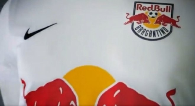 Com a fuso do Red Bull com o Bragantino, o clube trocou de escudo e resolveu retiras as estrelas. Eram trs, que representavam o Paulisto (1990), a Srie B (1989) e a Srie C (2007).