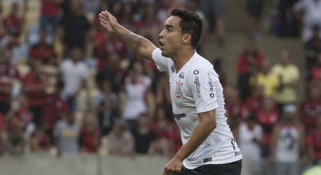 Com contrato com o Corinthians apenas até o fim desta temporada, o meia Jadson está perto de prorrogar seu vínculo por mais dois anos. A renovação está  "apalavrada", como revelou o presidente Andrés Sanchez