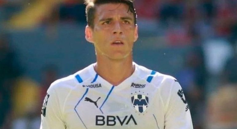 Com duas Copas do Mundo no currículo (2010 e 2014) e uma longa carreira na Europa, onde atuou passou no PSV e Roma, Moreno chegou aos Rayados em 2021 e participou do título da Liga dos Campeões da CONCACAF. O defensor, com muita força física e rodagem no Velho Continente, é uma das armas do Monterrey.