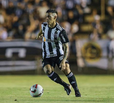 Na Copa do Mundo de 2018, Pavón, do Atlético-MG, o então técnico da seleção argentina Sampaoli escalou o jogador para o elenco