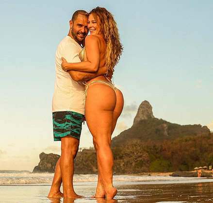 Com o afinco da amada nos exercícios, o namorado, o cantor Diogo Nogueira, também tem se dedicado à malhação. 