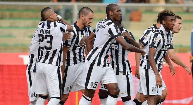 Em 2014, Juventus 1 X 0 Chievo, Coman o primeiro à direita