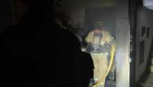 Vídeo: incêndio atinge tapeçaria no DF e bombeiros salvam 5 vítimas e 2 cachorros