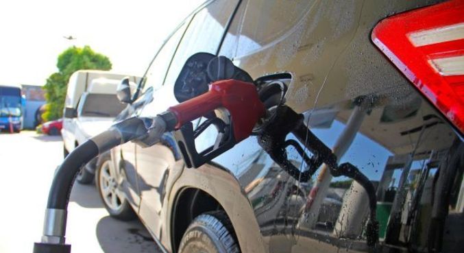 No ano passado, o valor médio do litro da gasolina variou 25,6% 