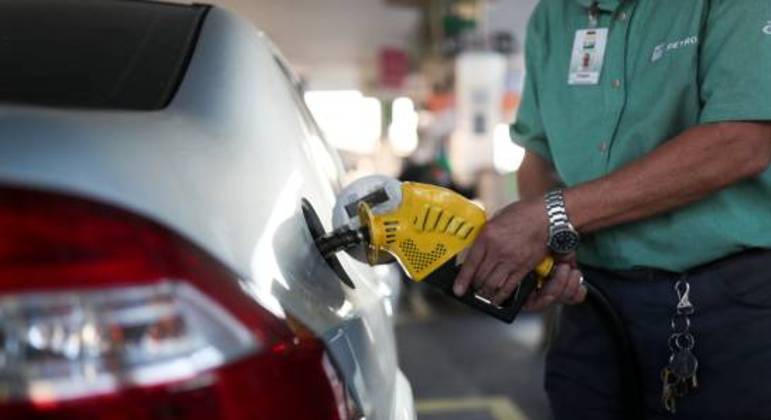 Postos de gasolina vão poder comprar etanol direto de produtores 