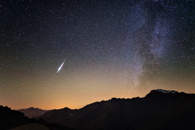 Recém-descoberto, cometa Nishimura poderá ser visto no Brasil ao longo do  mês, Ciência