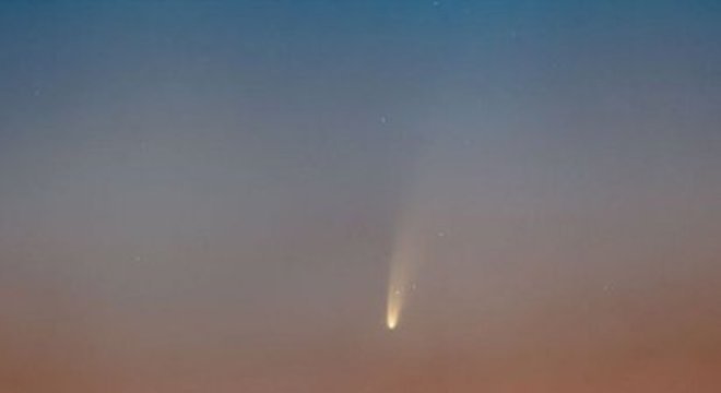 Uma foto do cometa capturada no Líbano