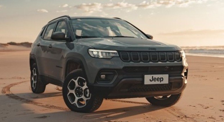 Jeep Compass liderou o segmento de SUVs médios com 4.139 unidades emplacadas
